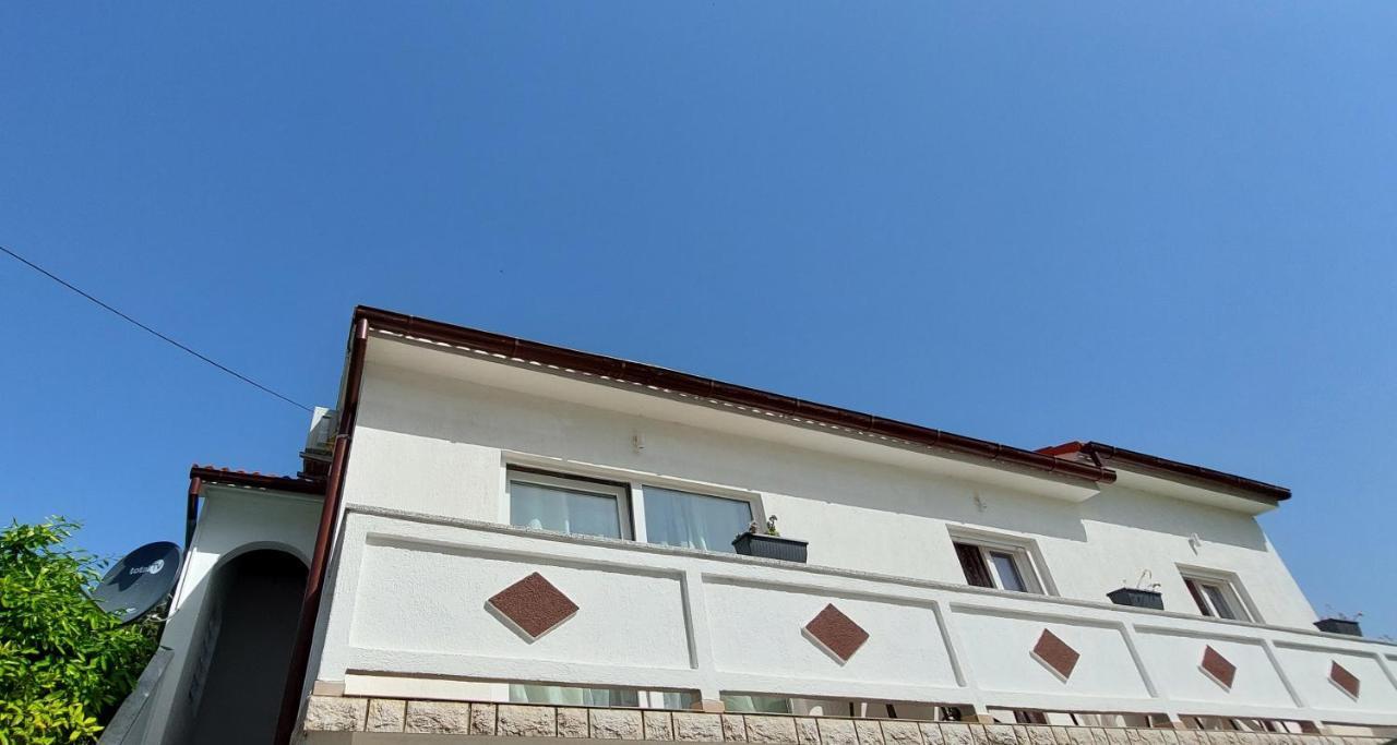 Apartman Sanja Kampor Luaran gambar