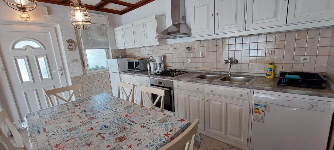 Apartman Sanja Kampor Luaran gambar